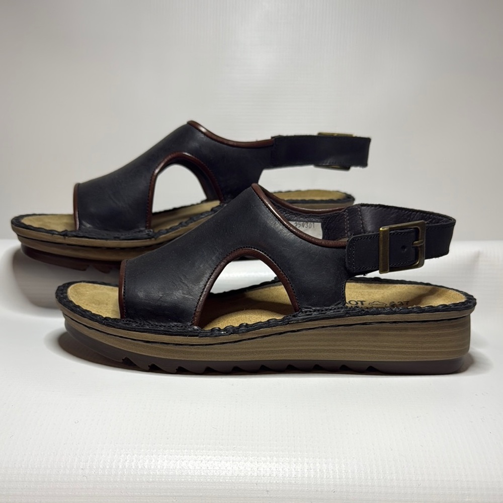 Women’s Naot “Ficus” Coal/Toffee US size 6/EU 37 BRAND NEW IN BOX